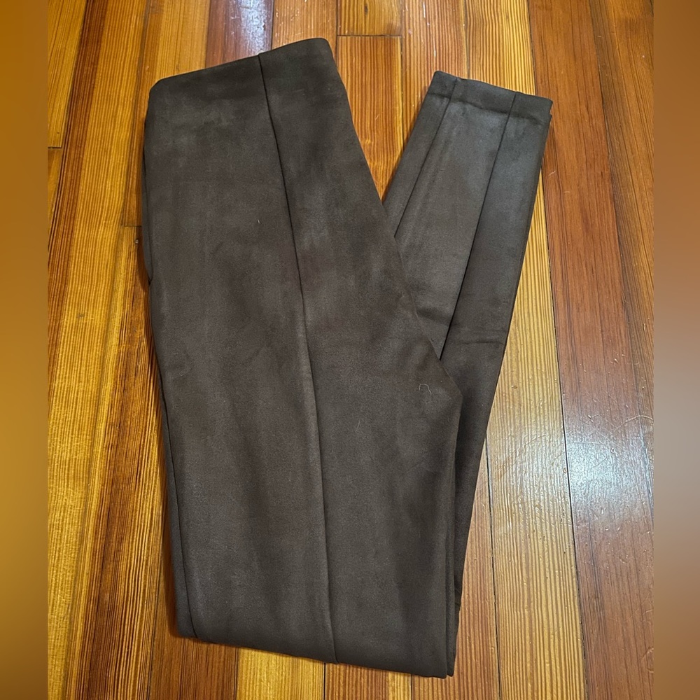 Side zip, brown suede leggings